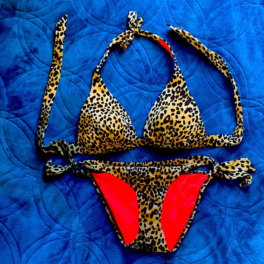 Victoria’s Secret padded bikini